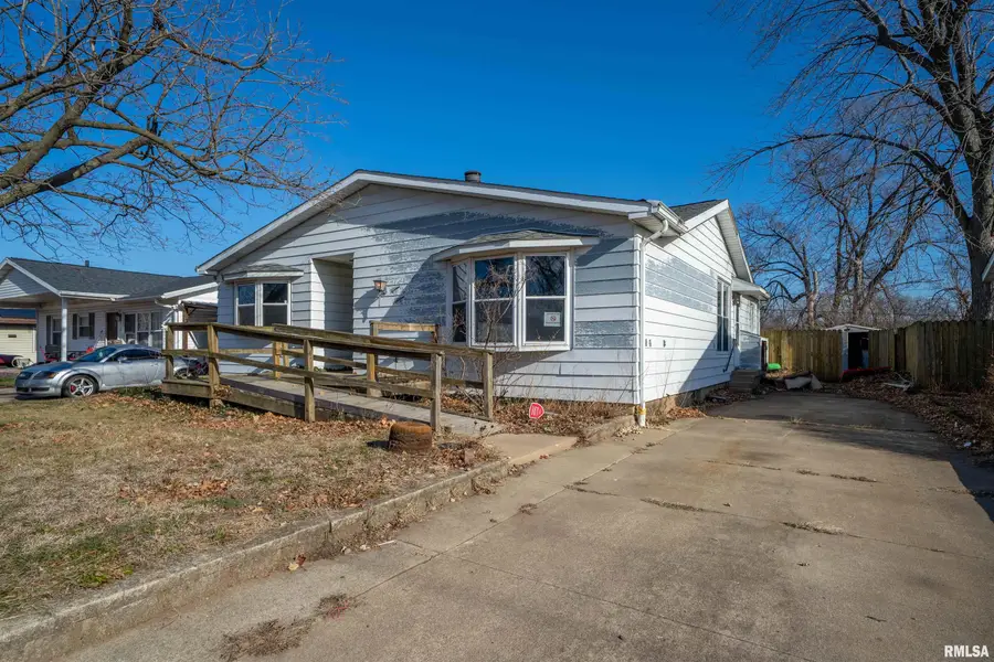 1516 N 16th Street, Pekin, IL 61554 - Image #2