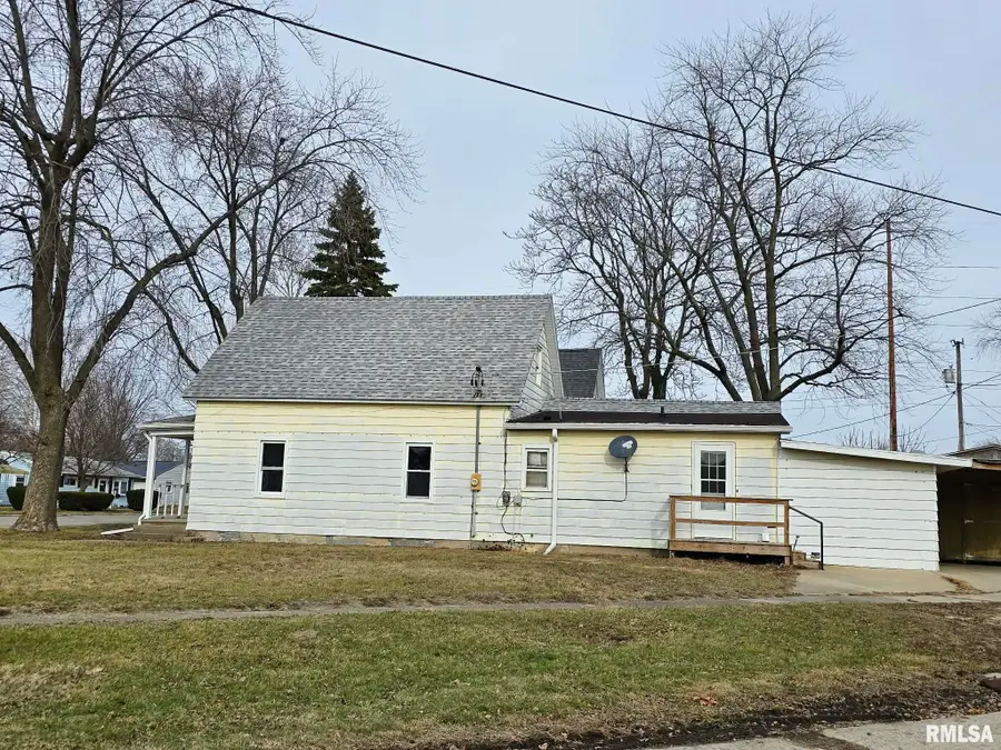 812 N Sherman Street, Lincoln, IL 62656 - Image #3