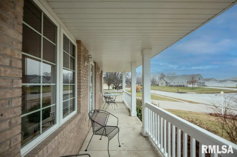 402 N Phil Gould Drive, Hanna City, IL 61536 - Image #2