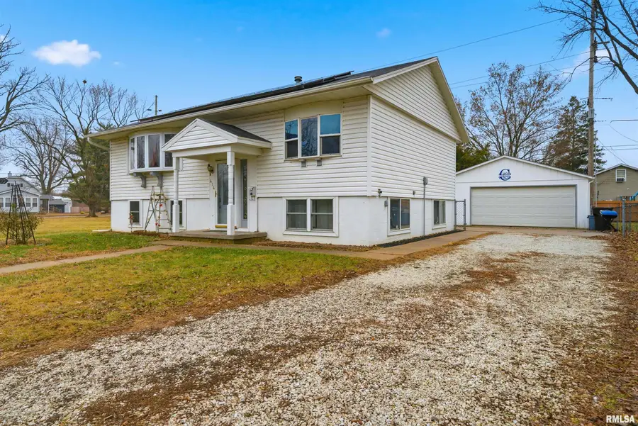 414 W Placher Court, Chillicothe, IL 61523 - Image #2