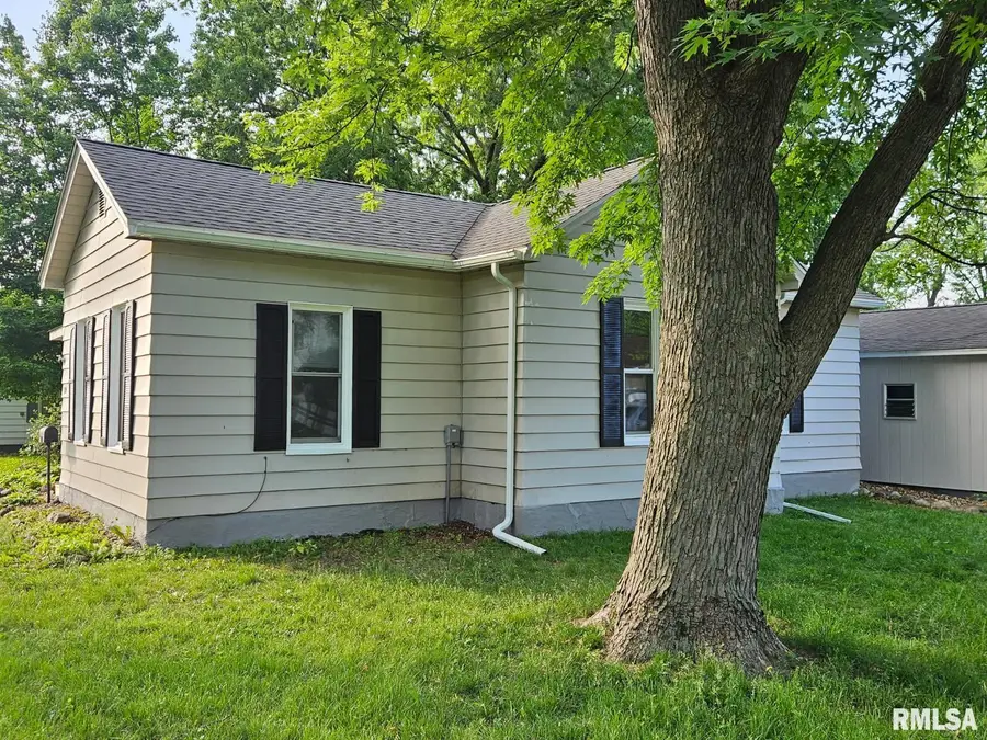 520 W Beech Street, Chillicothe, IL 61523 - Image #2