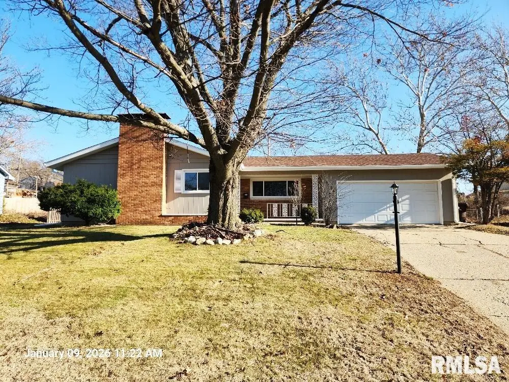 4924 N Mansfield Drive, Peoria, IL 61614 - Image #1