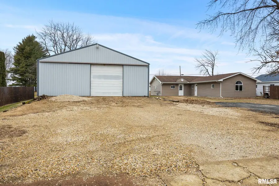 806 N Galena Avenue, Wyoming, IL 61491 - Image #3