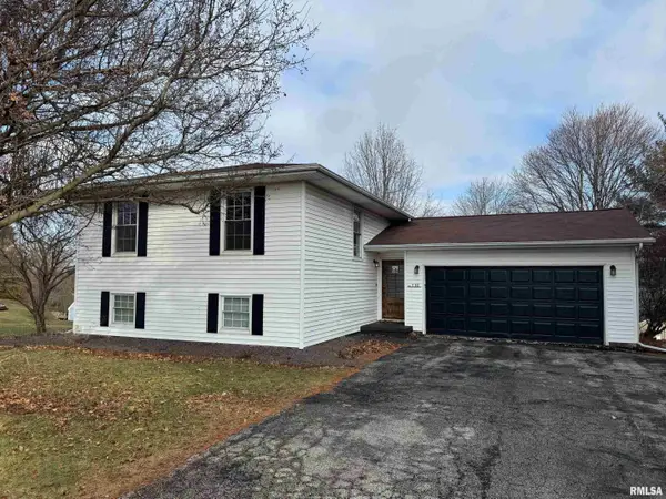 110 Brandy Drive, Mackinaw, IL 61755