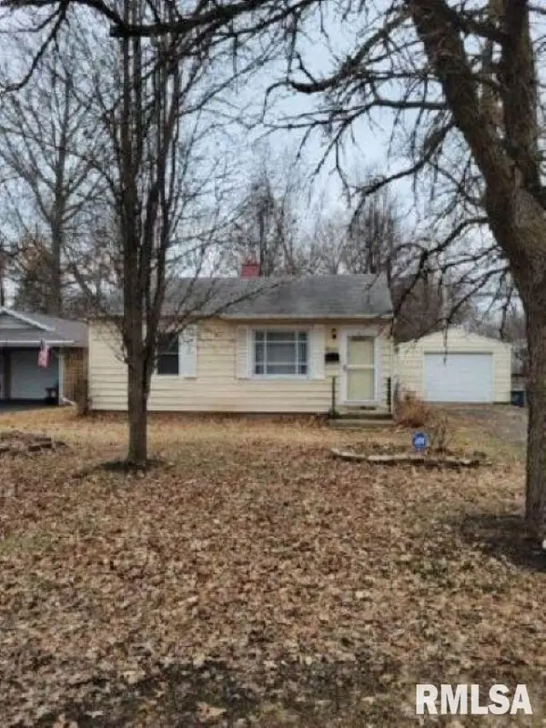 1413 N Wilson Avenue, Chillicothe, IL 61523