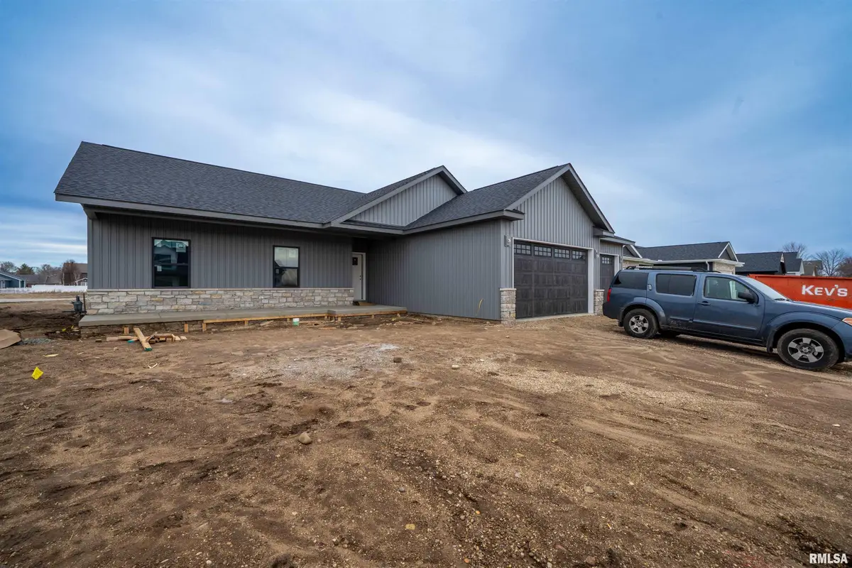 1315 W Hillcrest Drive, Chillicothe, IL 61523 - Image #1