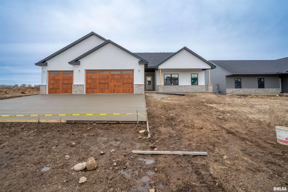 1319 W Hillcrest Drive, Chillicothe, IL 61523 - Image #1