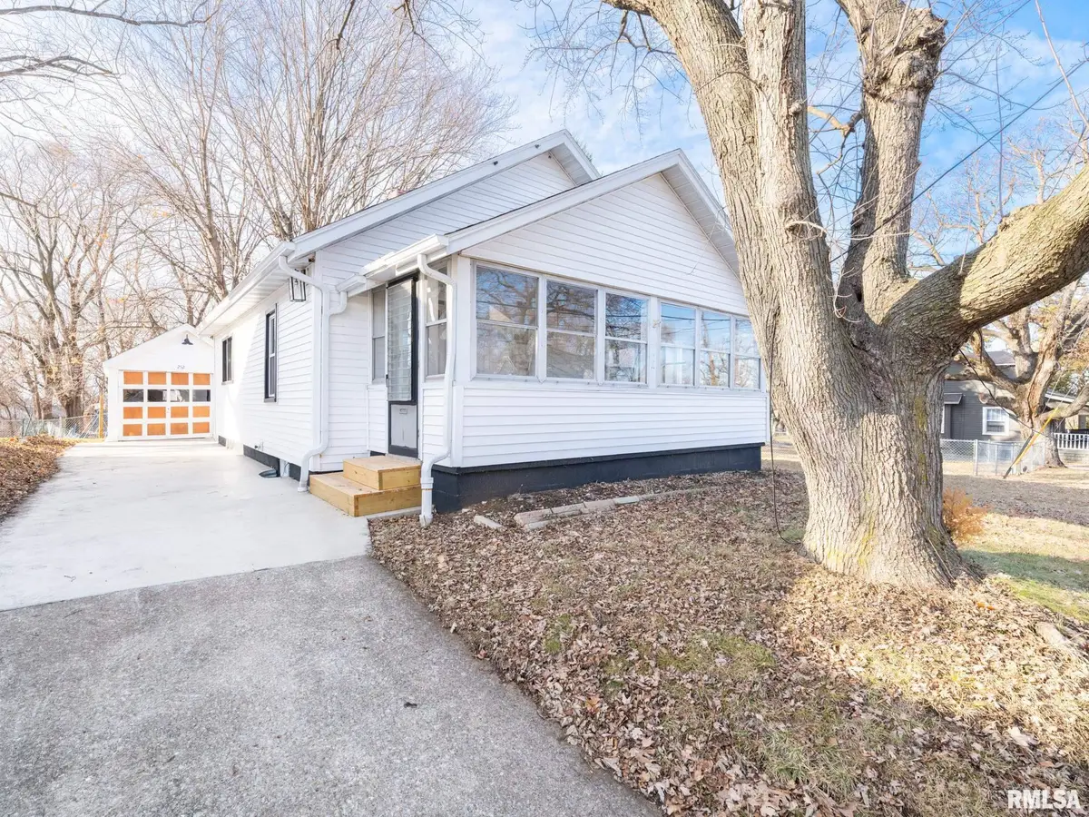 252 Keil Avenue, East Peoria, IL 61611 - Image #1