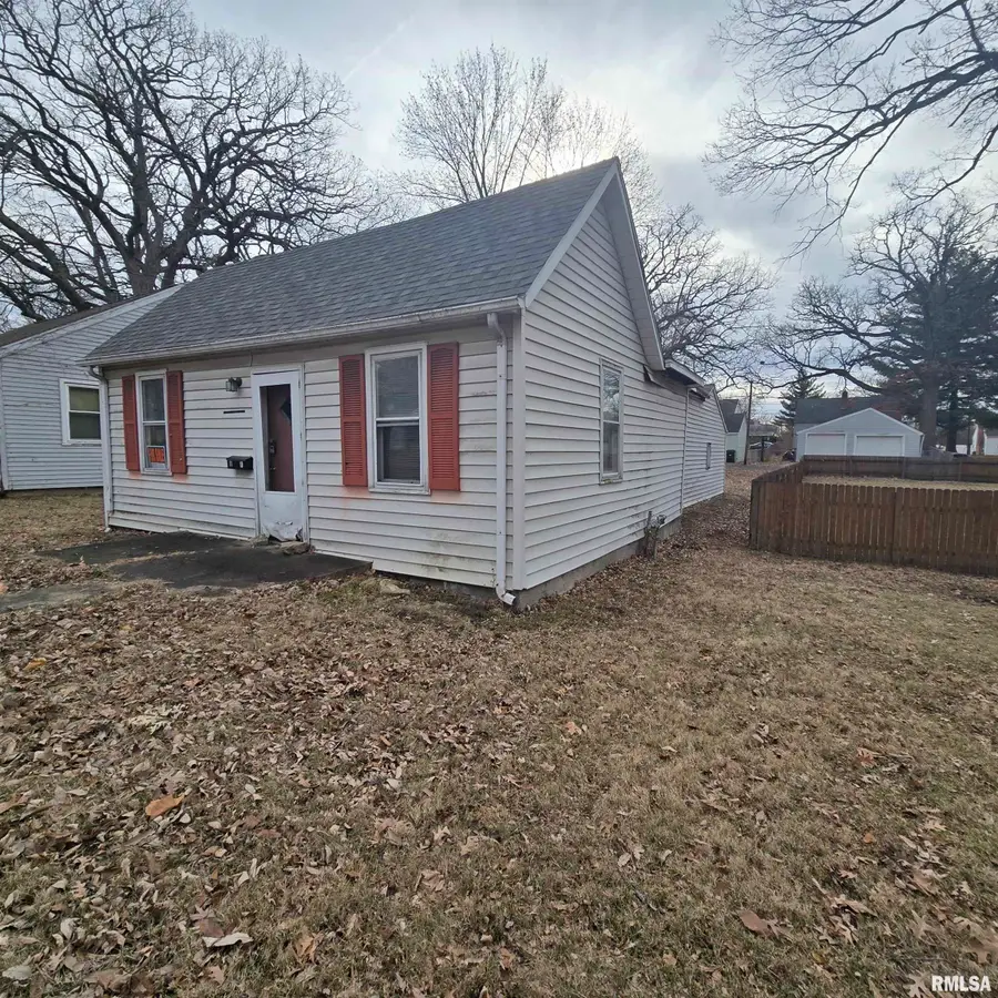 1118 E Melbourne Avenue, Peoria, IL 61603 - Image #2