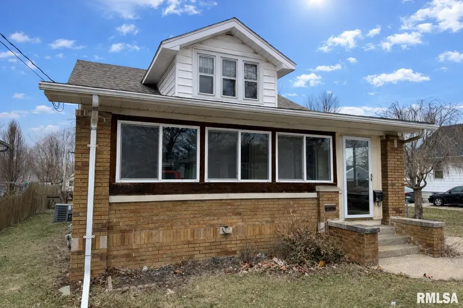 3011 N Delaware Avenue, Peoria, IL 61603 - Image #2