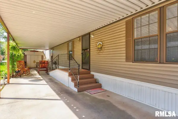 106 Poplar Drive, Morton, IL 61550