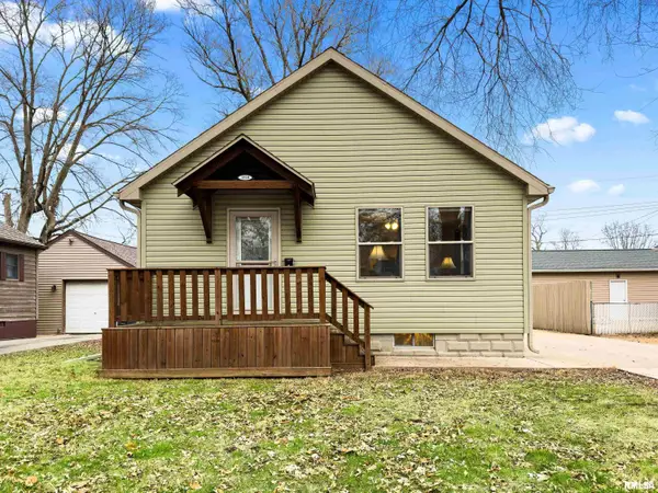 1320 S 10th Street, Pekin, IL 61554