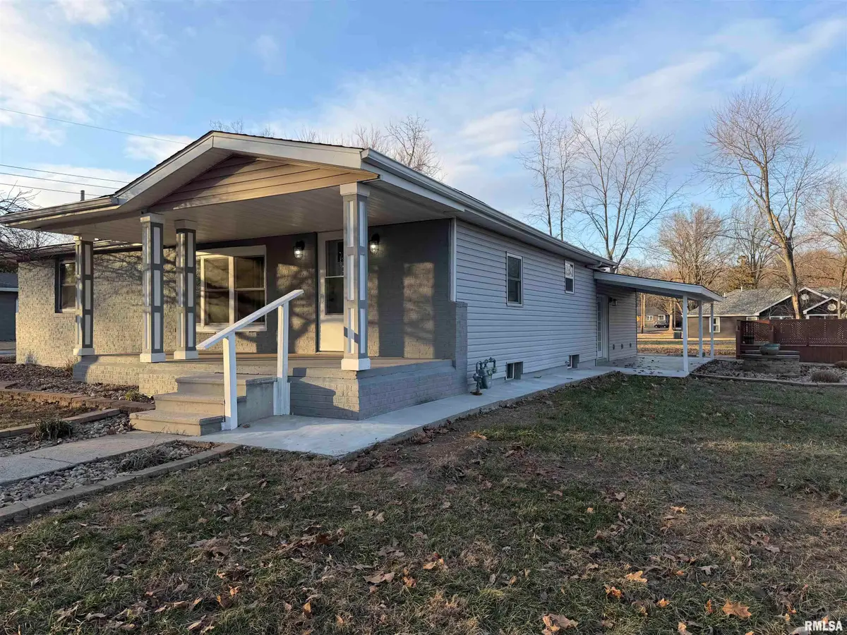 707 Forrest Street, Benton, IL 62812 - Image #1