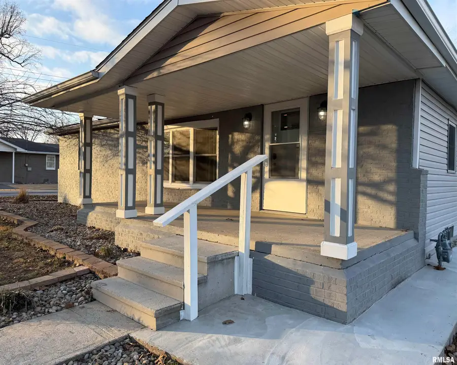 707 Forrest Street, Benton, IL 62812 - Image #3