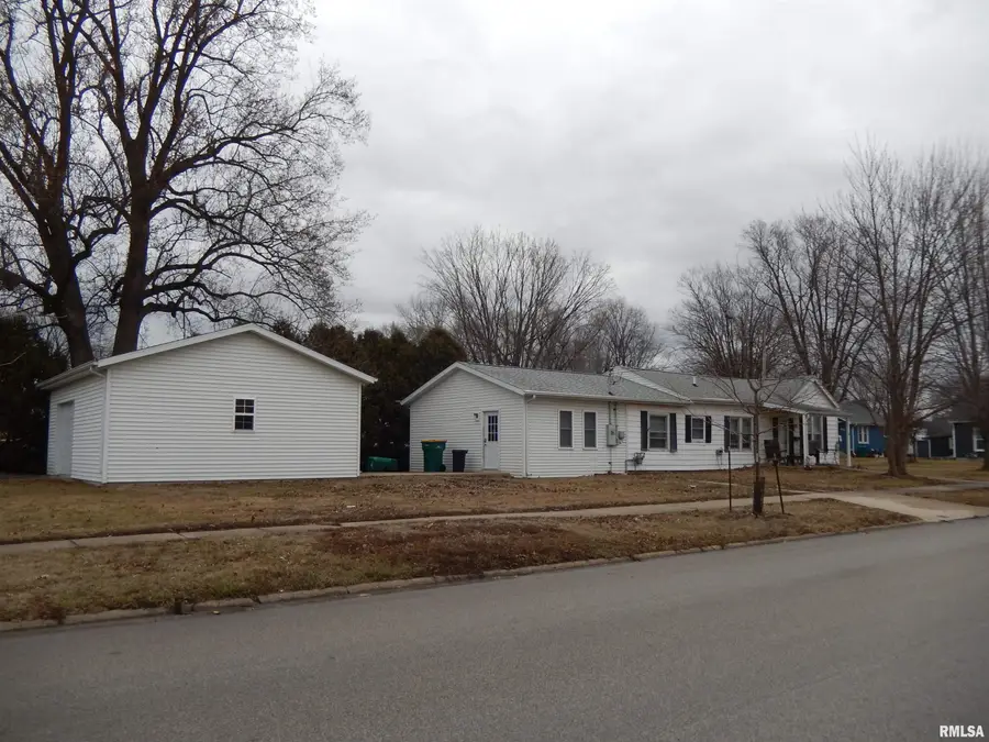 840 E Pierce Street, Macomb, IL 61455 - Image #3