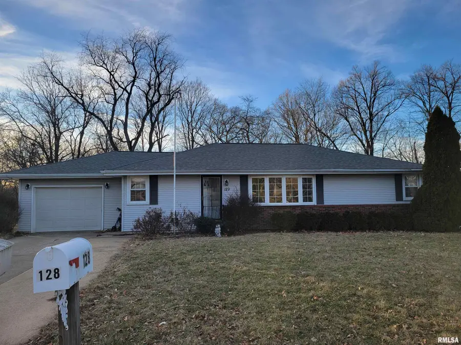 129 Brentwood Drive, East Peoria, IL 61611 - Image #3