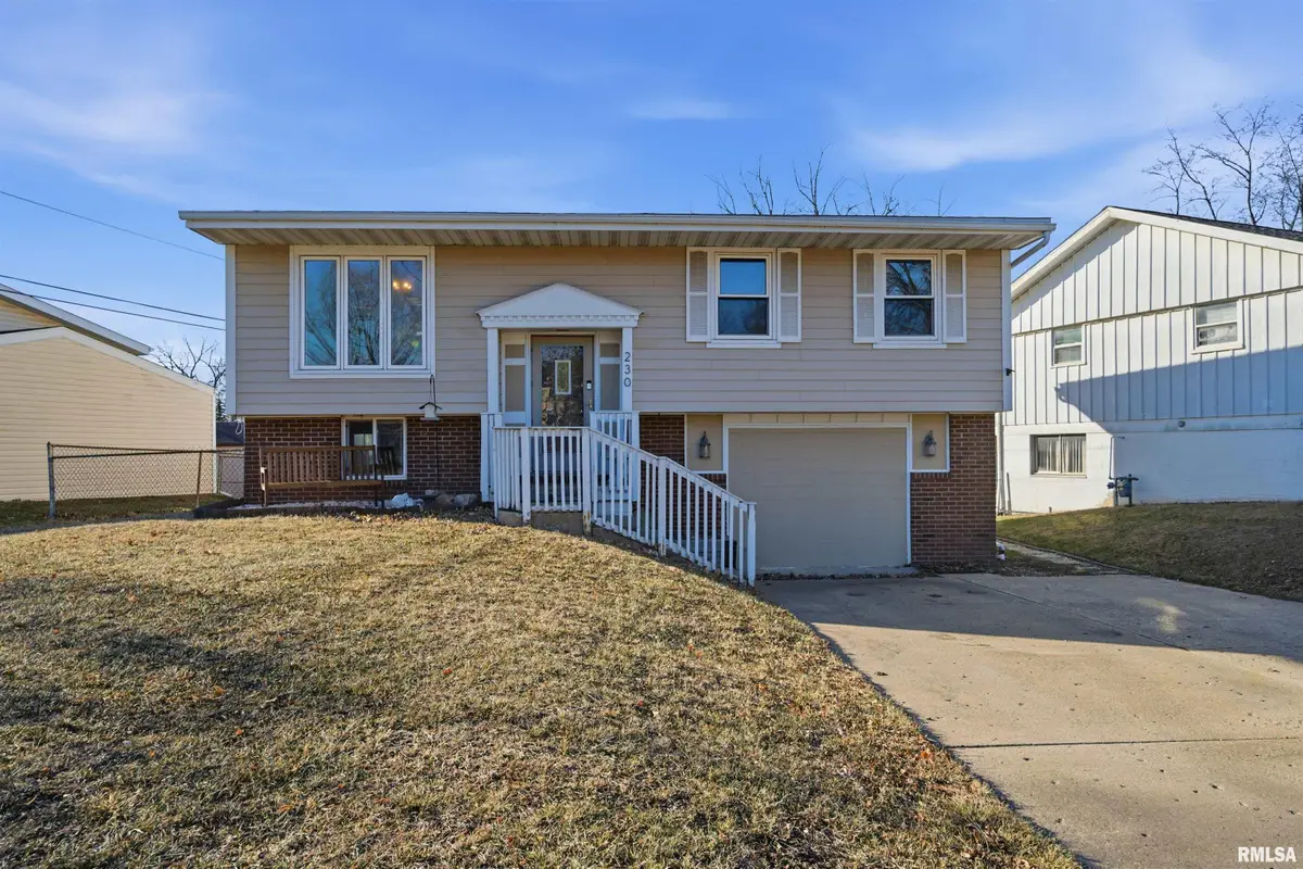230 Briarcliff Drive, Washington, IL 61571 - Image #1