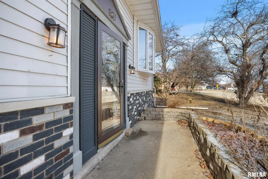 101 N Oregon Avenue, Morton, IL 61550 - Image #3