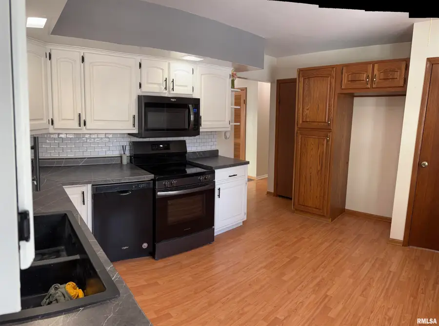 1913 S Main Street, Eureka, IL 61530 - #2