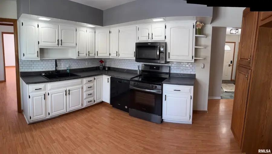 1913 S Main Street, Eureka, IL 61530 - #3