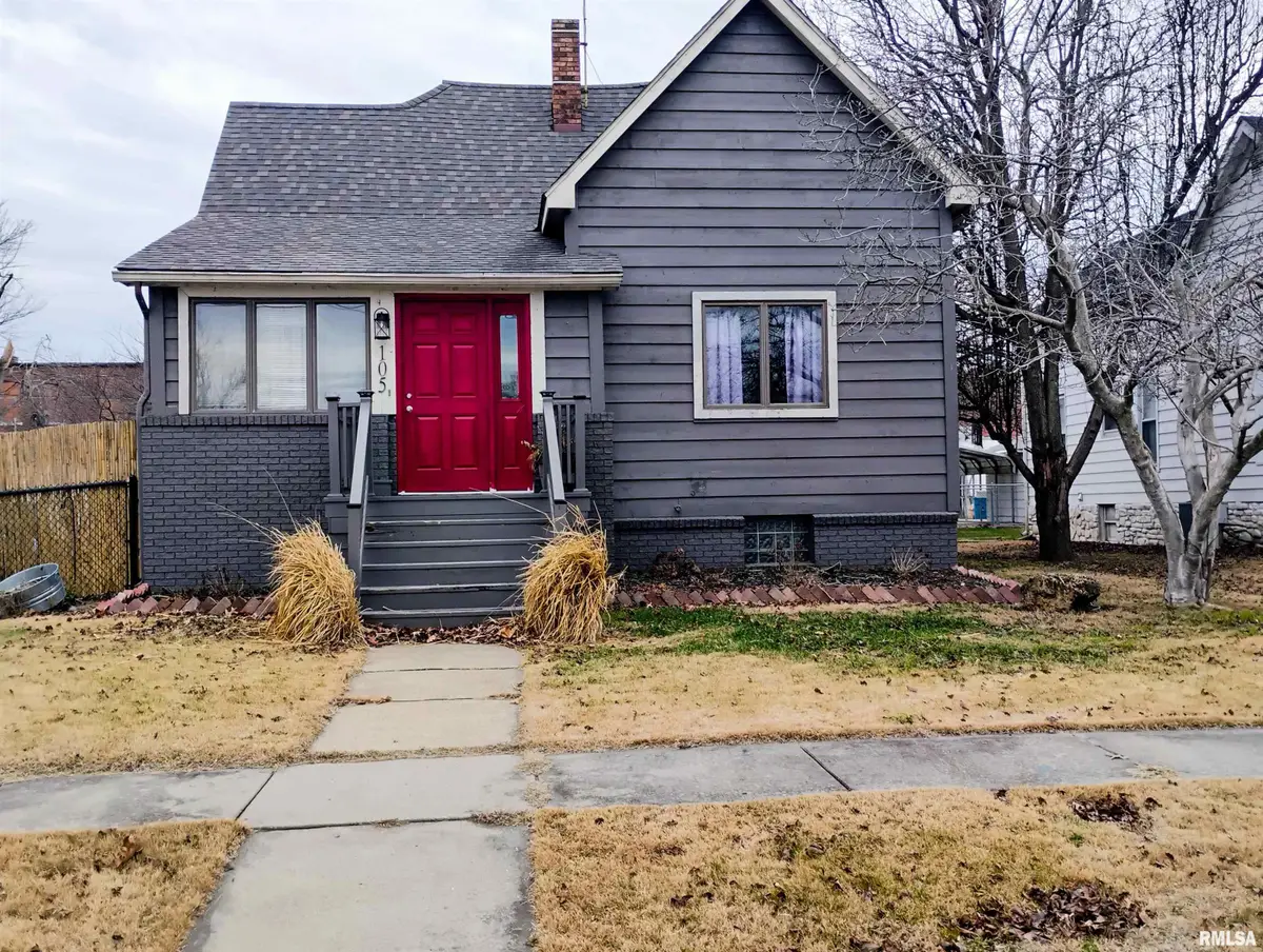 105 W Callie Street, Sesser, IL 62884 - Image #1