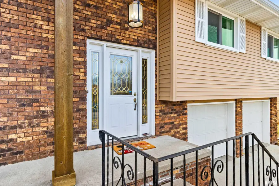 113 Regal Lane, East Peoria, IL 61611 - Image #3