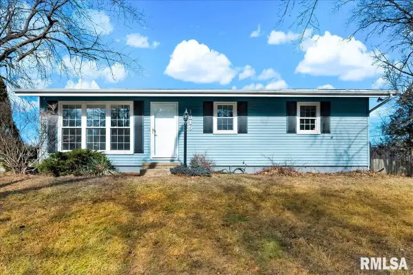 1815 W Austin Drive, Peoria, IL 61614