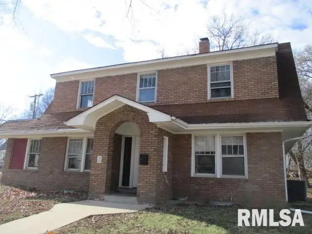 324 N Charles Street, Macomb, IL 61455 - Image #1