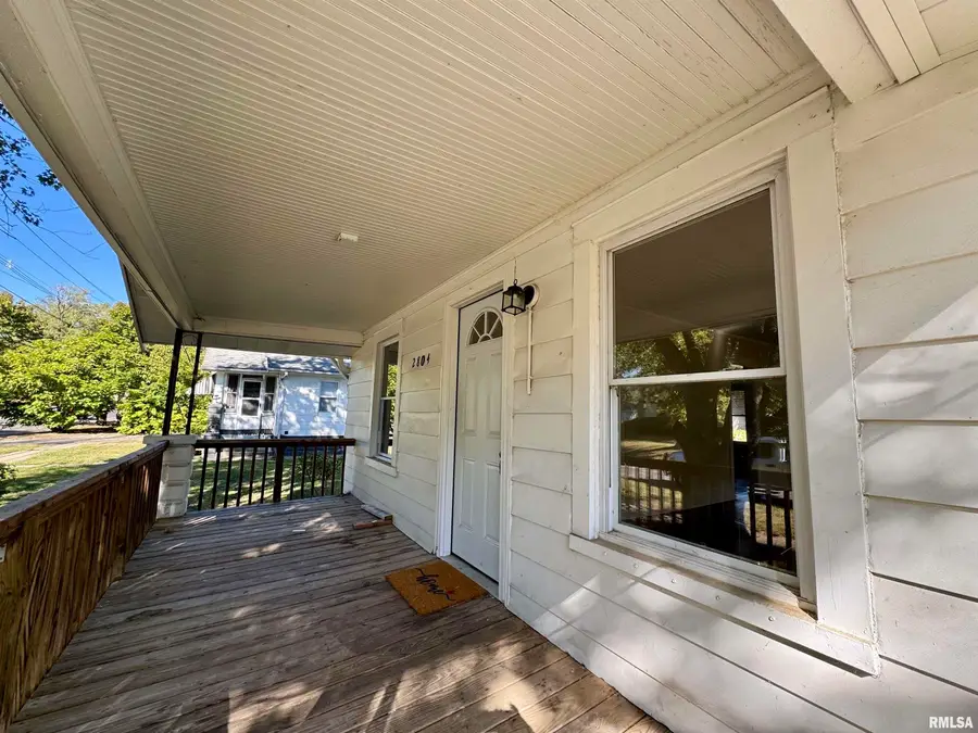 2804 N Peoria Avenue, Peoria, IL 61603 - Image #3