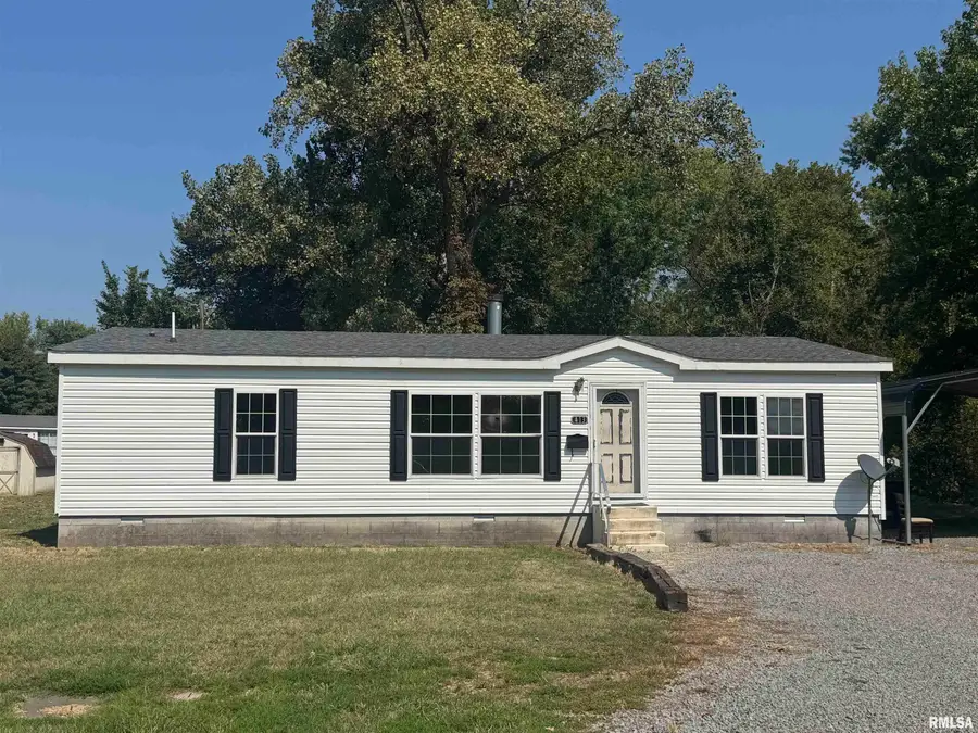 413 Walnut Street, Zeigler, IL 62999 - #2