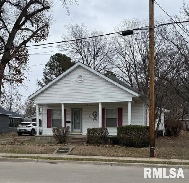 302 S Duquoin Street, Benton, IL 62812 - Image #2