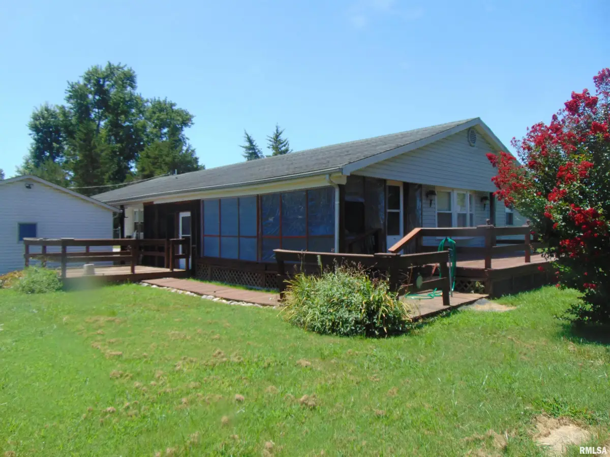 42 S Main Street, Raleigh, IL 62977 - Image #1