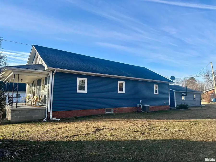 302 N Main Street, Royalton, IL 62983 - Image #2