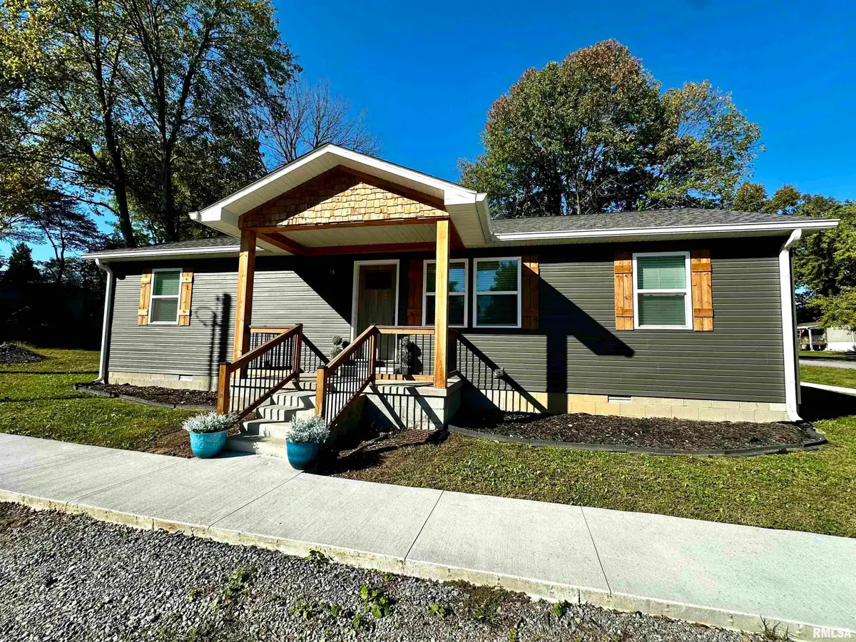 575 5th Street, Omaha, IL 62930 - #1