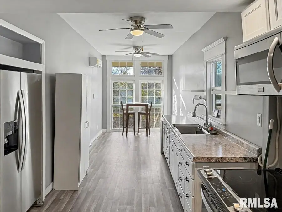 901 S 22nd Street, Herrin, IL 62948 - Image #2