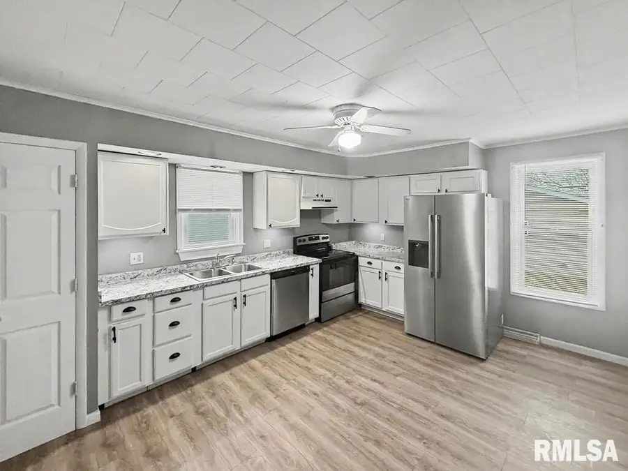 501 S 7th Street, Herrin, IL 62948 - Image #3