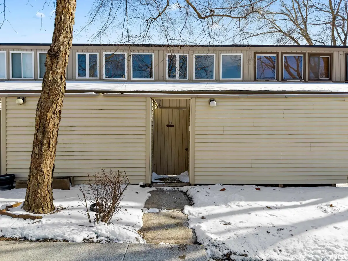 6809 N Frostwood Parkway #B5, Peoria, IL 61605 - #1