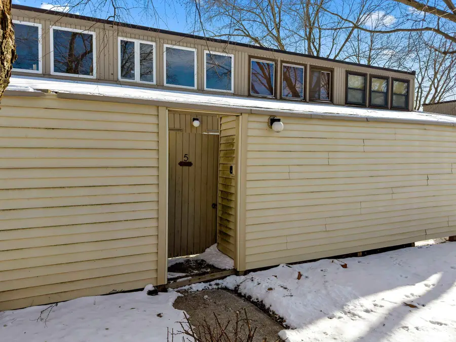 6809 N Frostwood Parkway #B5, Peoria, IL 61605 - #2