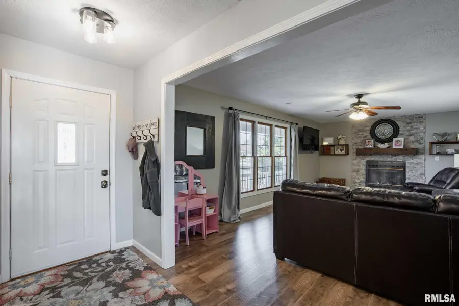 1707 Quail Run, Marion, IL 62959 - Image #2