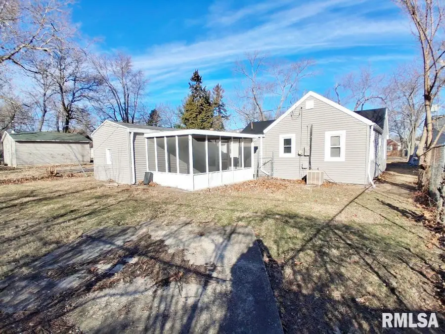 2022 W Richwoods Boulevard, Peoria, IL 61604 - Image #3