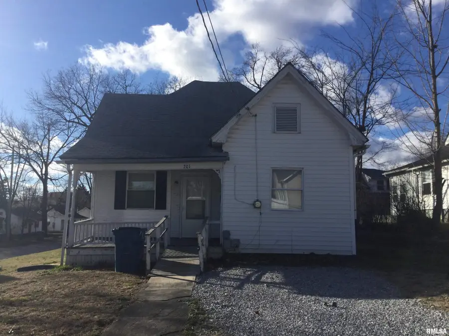 201 Court Street, Anna, IL 62906 - #3