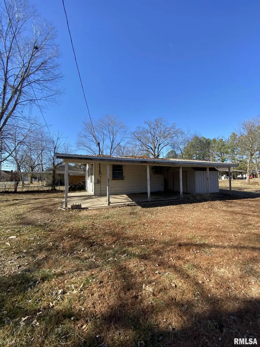 313 E Webster Street, Herrin, IL 62948 - Image #3