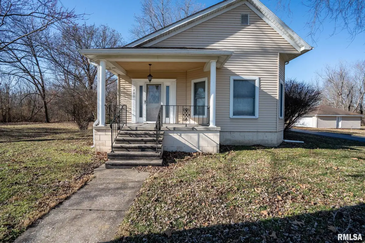 401 N Jenette Avenue, Buckner, IL 62819 - Image #1