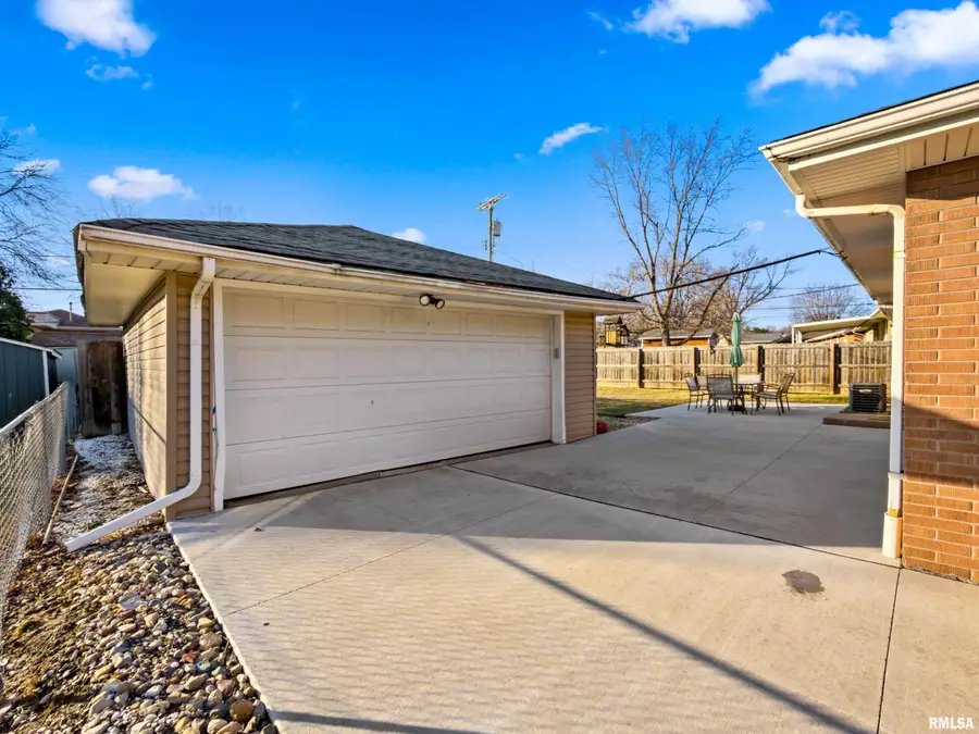 4931 N Bevalon Place, Peoria, IL 61614 - Image #3