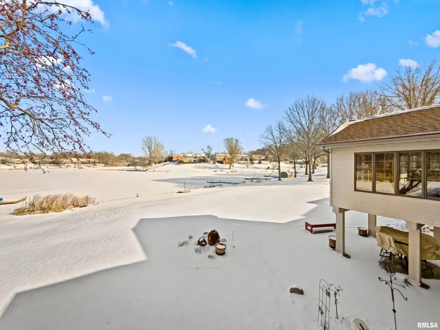 2110 Highwood Avenue, Pekin, IL 61554 - Image #3