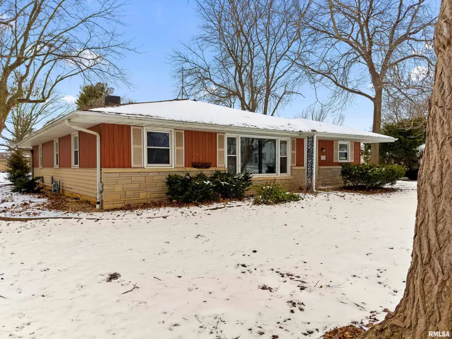 401 N Galena Avenue, Brimfield, IL 61517 - #3