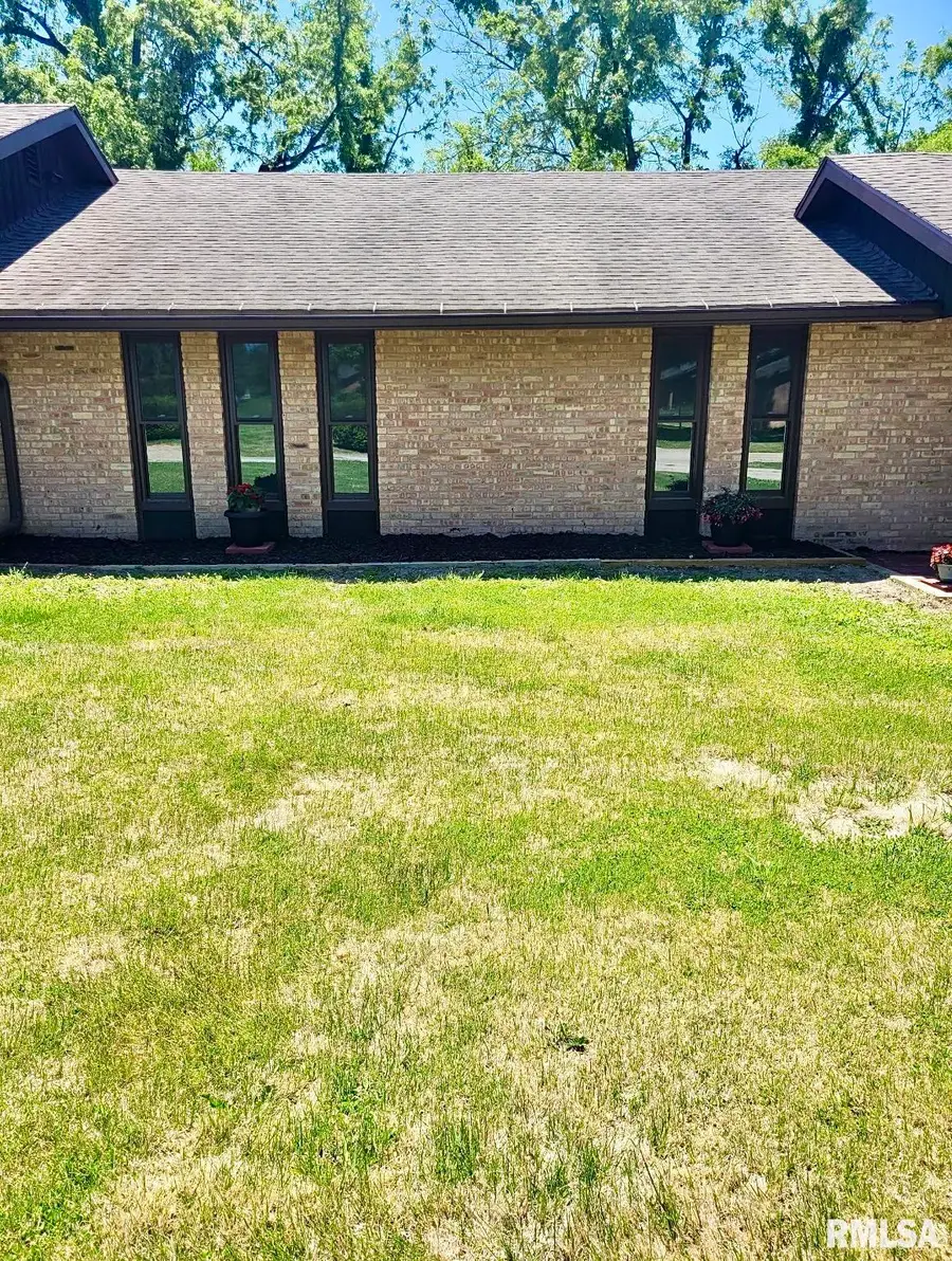 3 Rye Court, Macomb, IL 61455 - Image #2
