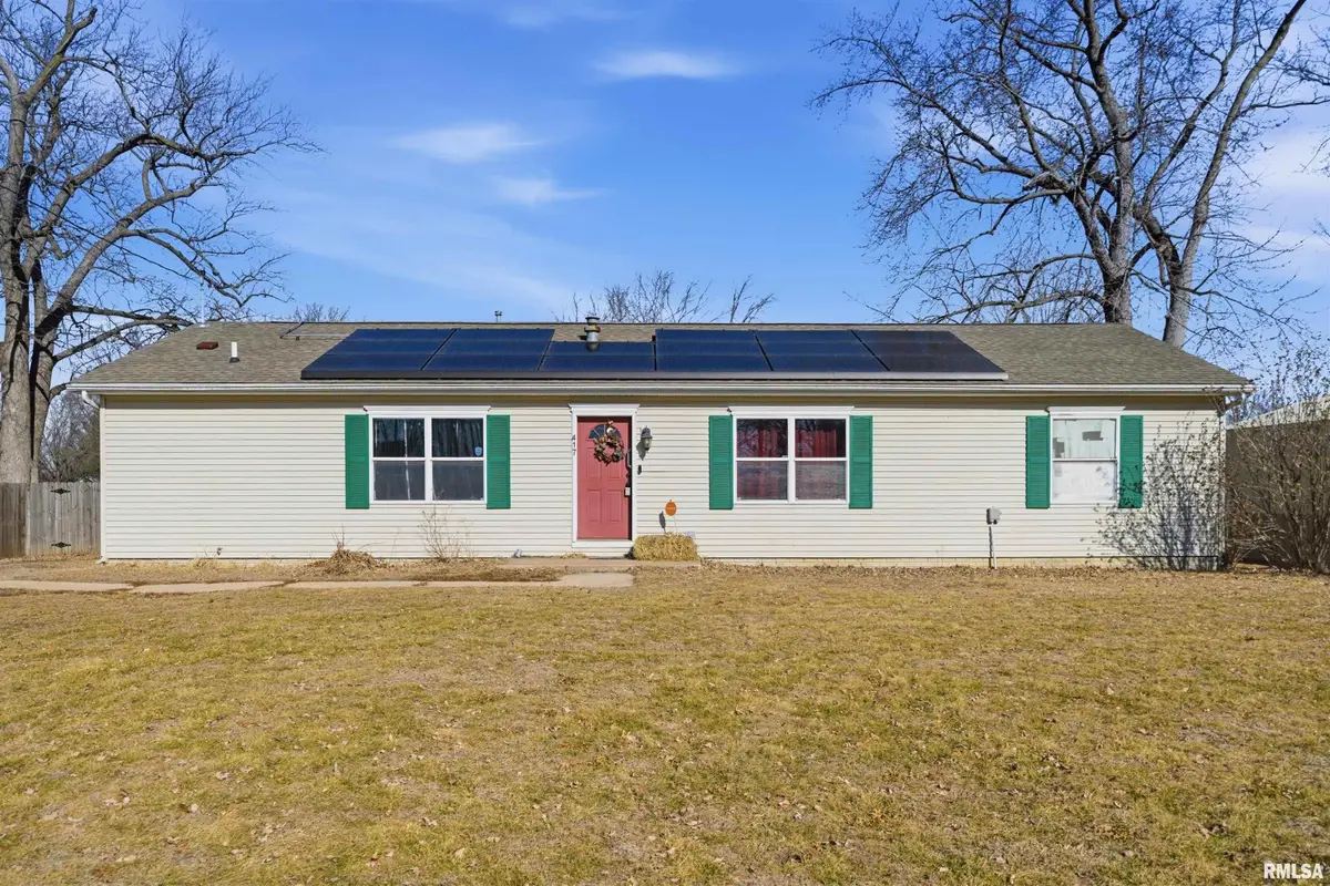 417 Lilac Lane, East Peoria, IL 61611 - #1