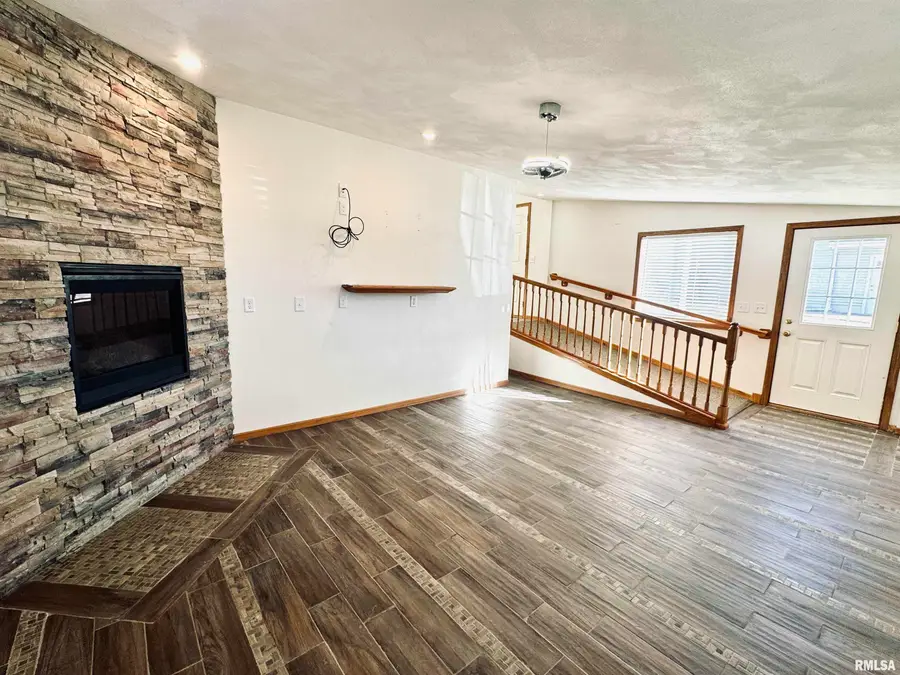 15 Sandalwood Lane, Bartonville, IL 61607 - #3