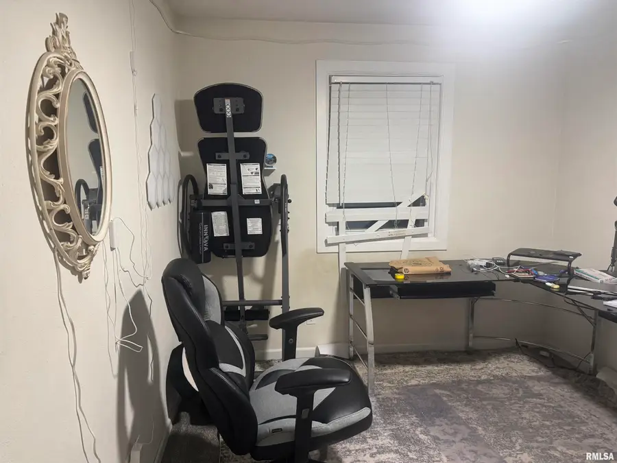 3407 W Grimson Avenue, Peoria, IL 61607 - #2